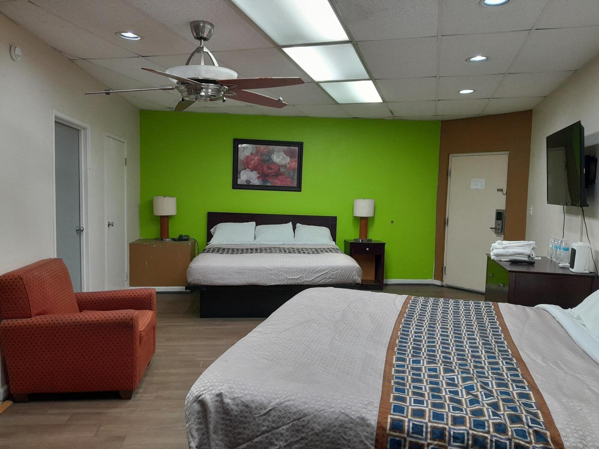 Zainee Inc Budgetel Inn And Suites Огаста Экстерьер фото