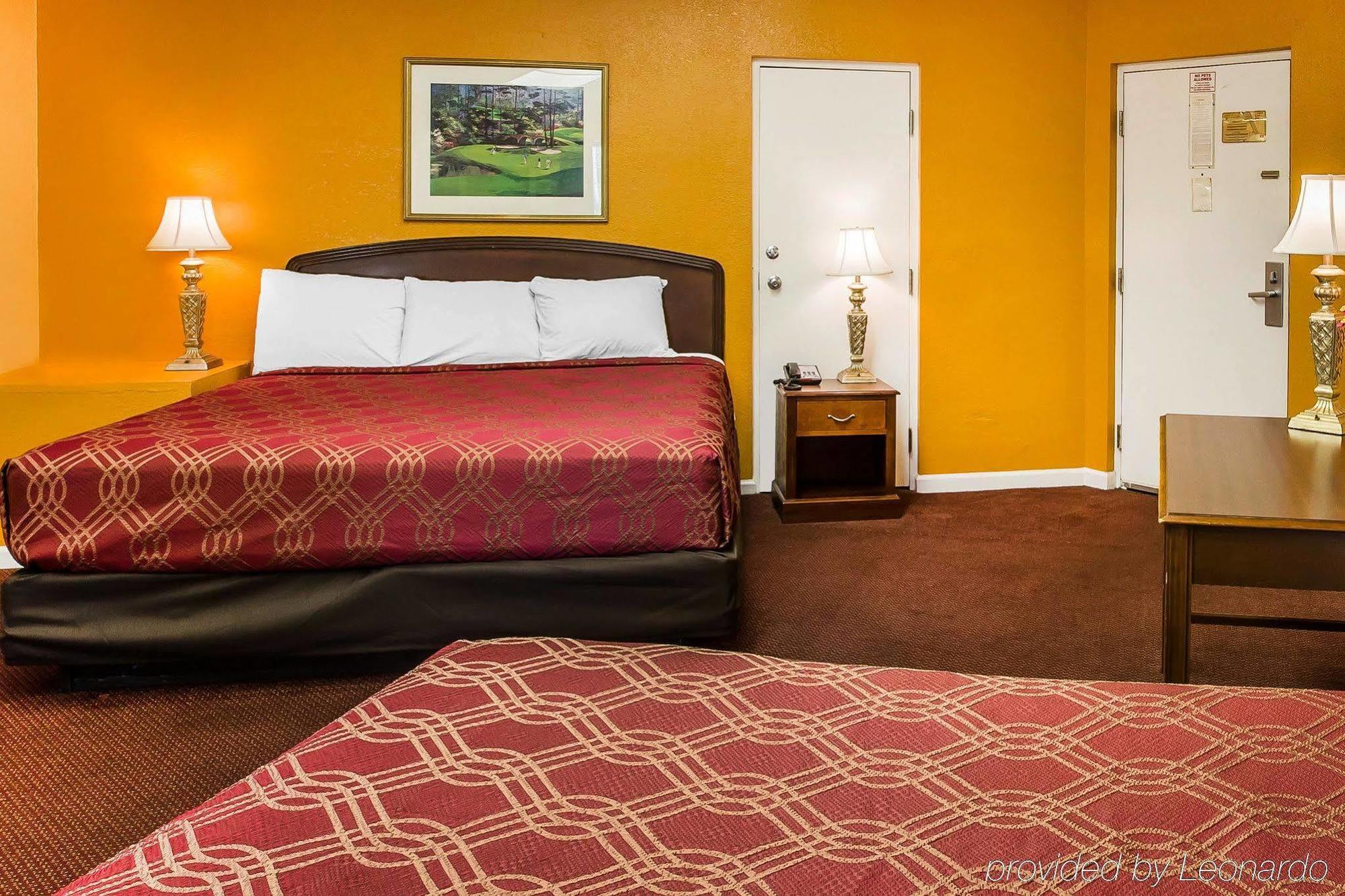 Zainee Inc Budgetel Inn And Suites Огаста Экстерьер фото